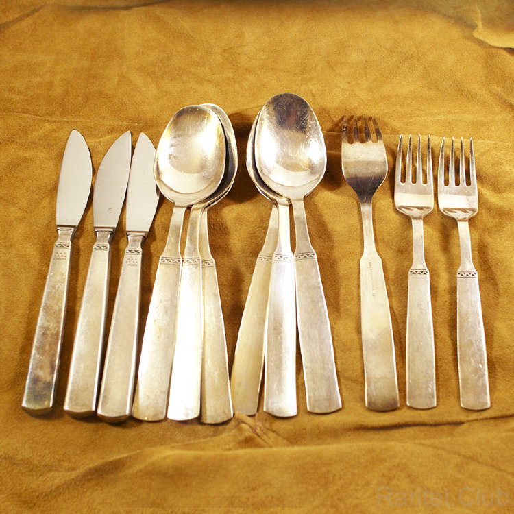 6 ложек, 3 вилки, 3 ножа