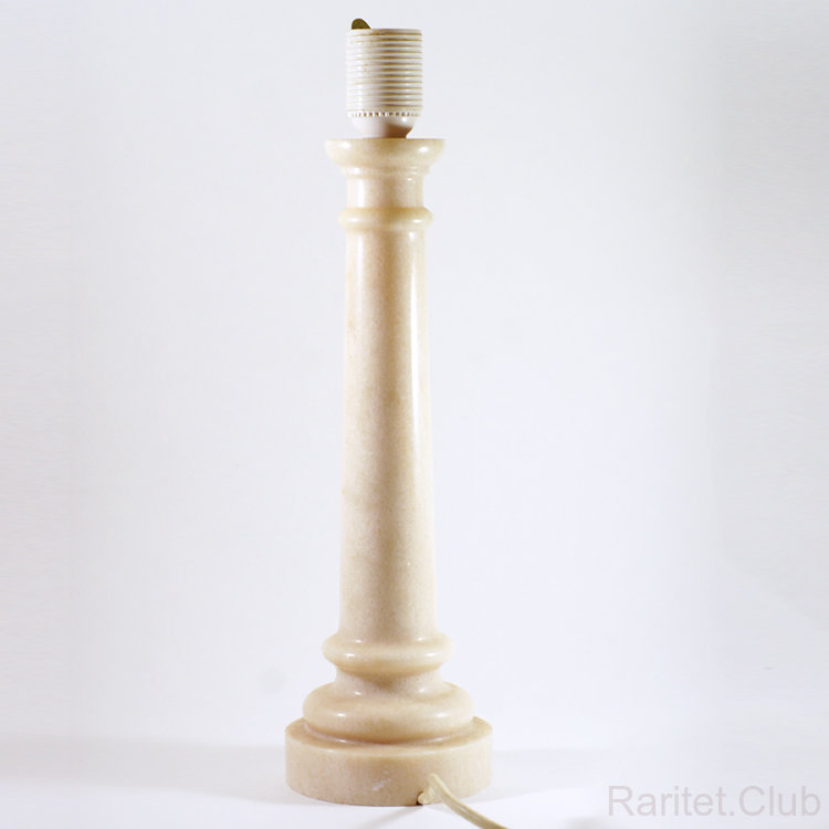 Мраморное основание для лампы