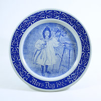Коллекционная тарелка "День Матери" 1983 год