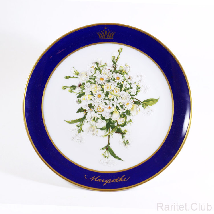 Тарелка "Маргарет" из серии королевские свадебные букеты